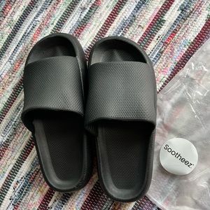 Comfort slide house shoe brand new